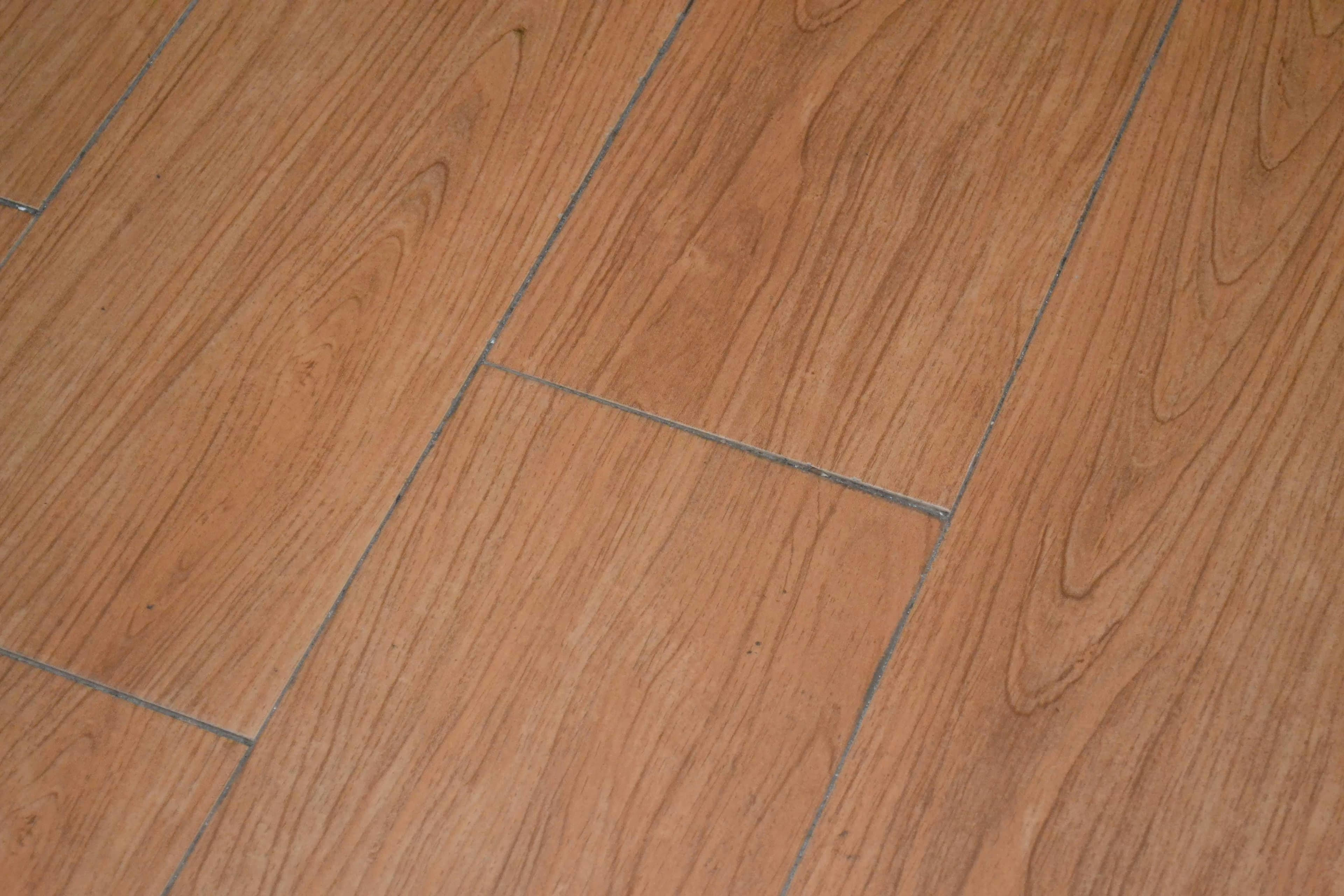 Vinyl & Hybrid Flooring